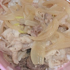 腹ペコ男子も大満足☆基本の牛丼